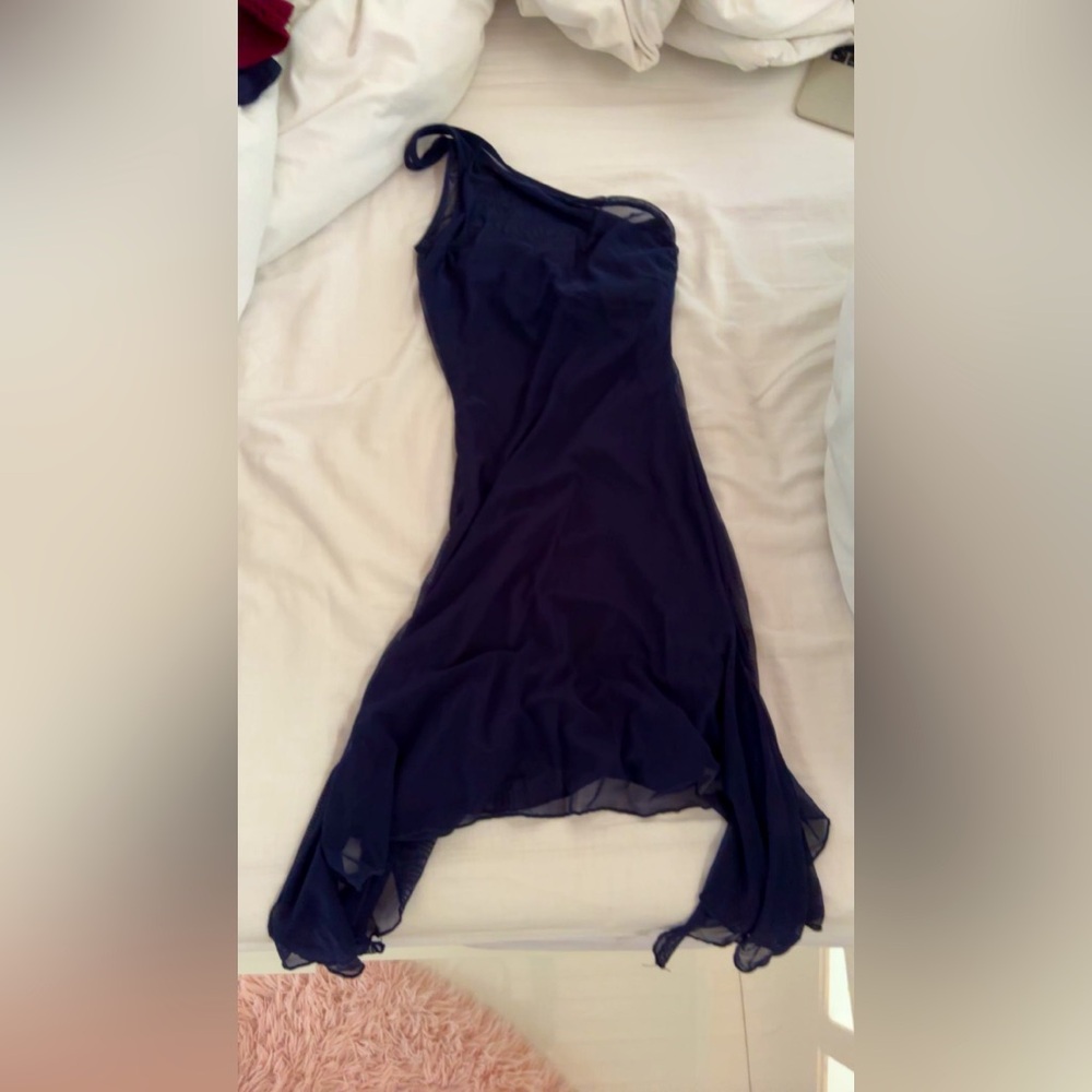 This dress is from lucy in the sky it is a navy blue size xs